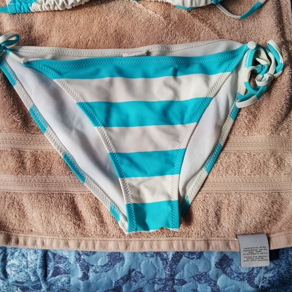 Bathing Suit - Picture 2 of 4